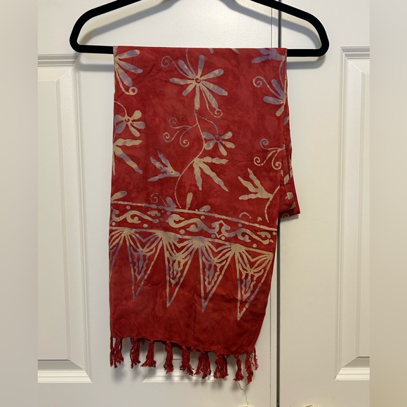Hand painted batik scarf - Picture 1 of 4